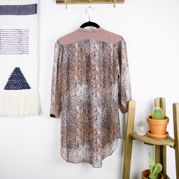 WILFRED - Python Silk Long Sleeves Button Down - Picture 3 of 6